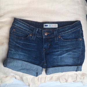 Levi’s denim shorts